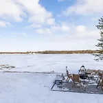 Arctic Snow Apartment *