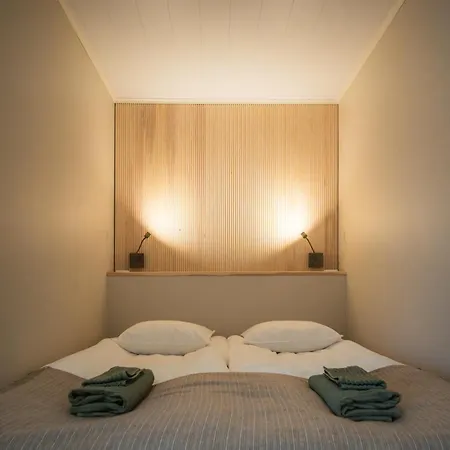 Arctic Snow Apartment *